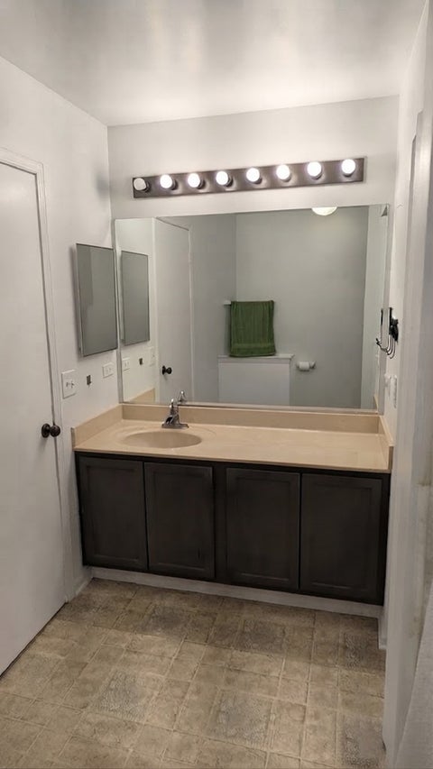 Tiny photo for 522 Lancaster Drive, Pingree Grove, IL 60140 (MLS # 12752683)