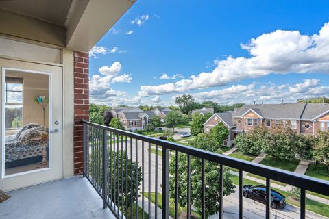Tiny photo for 511 Prestwick Lane #402, Wheeling, IL 60090 (MLS # 12455237)