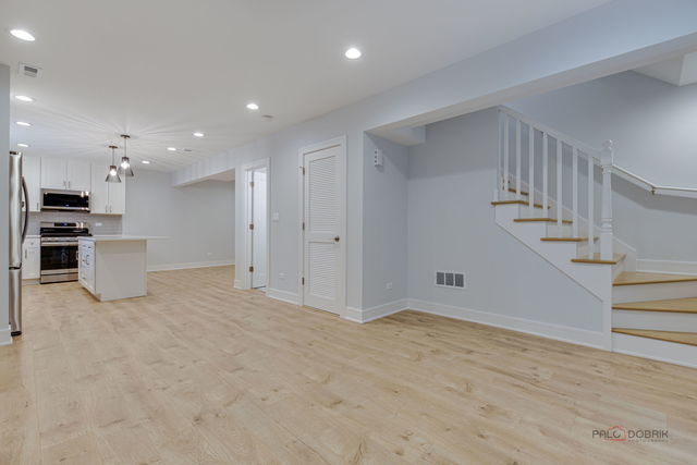 1746 N California Avenue CH