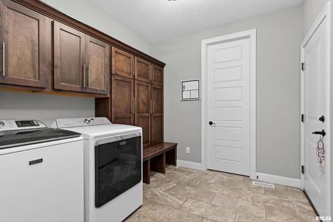 Tiny photo for 4136 Muirfield Court, Bettendorf, IA 52722 (MLS # QC4269837)