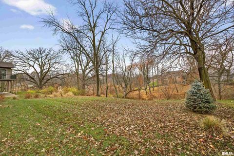 Tiny photo for 4136 Muirfield Court, Bettendorf, IA 52722 (MLS # QC4269837)