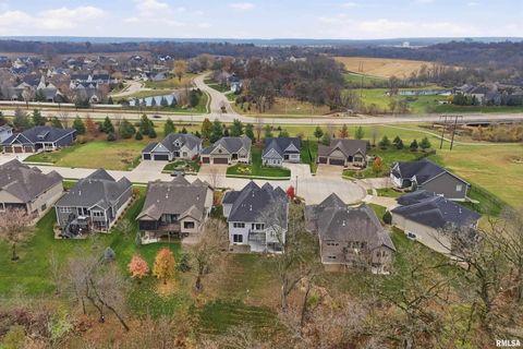 Tiny photo for 4136 Muirfield Court, Bettendorf, IA 52722 (MLS # QC4269837)