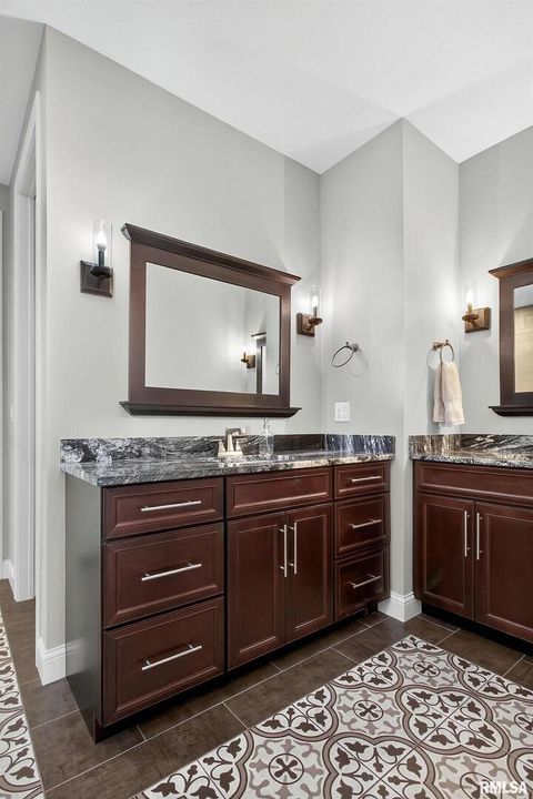 Tiny photo for 4136 Muirfield Court, Bettendorf, IA 52722 (MLS # QC4269837)