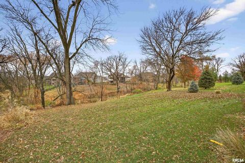 Tiny photo for 4136 Muirfield Court, Bettendorf, IA 52722 (MLS # QC4269837)
