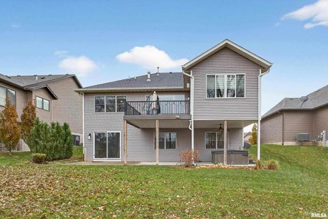 Tiny photo for 4136 Muirfield Court, Bettendorf, IA 52722 (MLS # QC4269837)