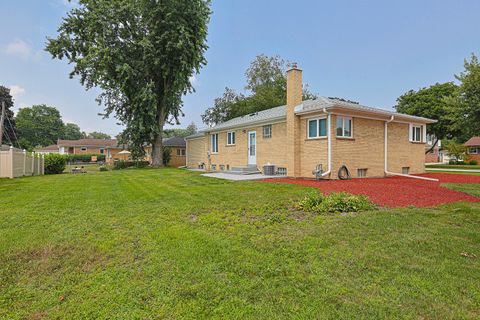 Tiny photo for 1703 Bonita Avenue, Mount Prospect, IL 60056 (MLS # 12492128)