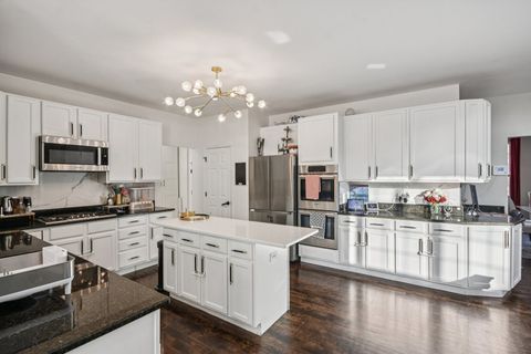 Tiny photo for 34115 N Wooded Glen Drive, Grayslake, IL 60030 (MLS # 12542318)