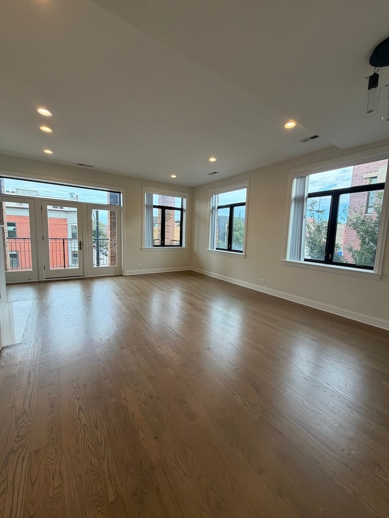 1701 W Chicago Avenue 3