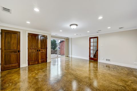 Tiny photo for 2S719 Williamsburg Court, Oak Brook, IL 60523 (MLS # 12524835)
