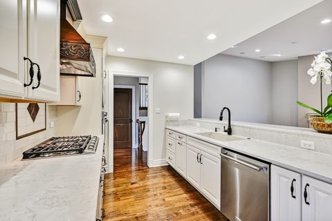 Tiny photo for 2S719 Williamsburg Court, Oak Brook, IL 60523 (MLS # 12524835)