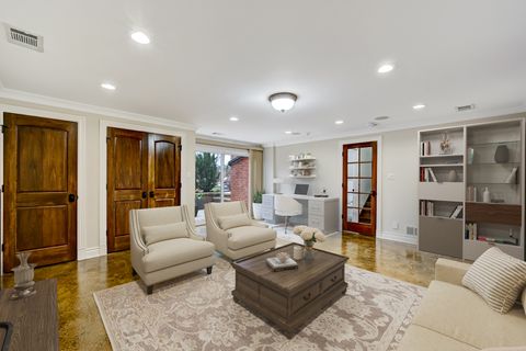 Tiny photo for 2S719 Williamsburg Court, Oak Brook, IL 60523 (MLS # 12524835)