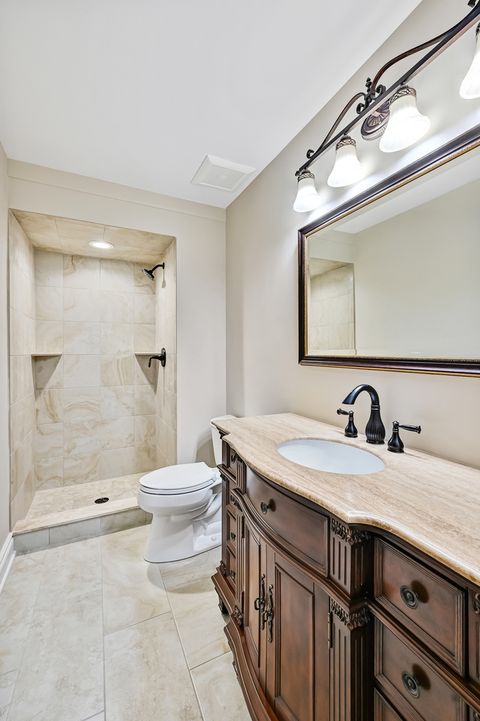 Tiny photo for 2S719 Williamsburg Court, Oak Brook, IL 60523 (MLS # 12524835)