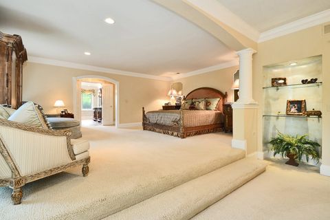 Tiny photo for 1877 Banbury Road, Inverness, IL 60067 (MLS # 12388615)