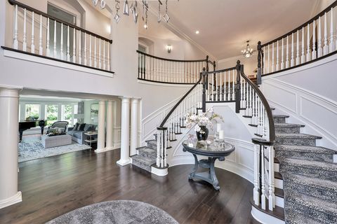 Tiny photo for 1877 Banbury Road, Inverness, IL 60067 (MLS # 12388615)