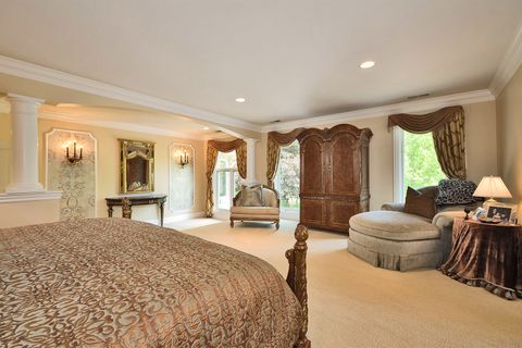 Tiny photo for 1877 Banbury Road, Inverness, IL 60067 (MLS # 12388615)