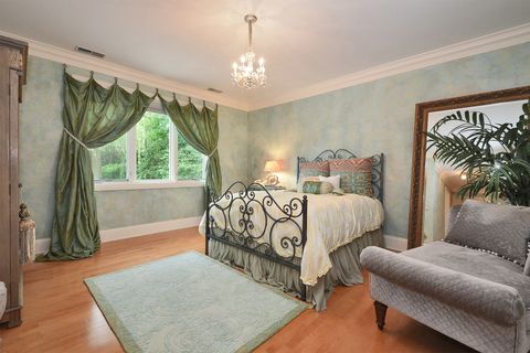 Tiny photo for 1877 Banbury Road, Inverness, IL 60067 (MLS # 12388615)