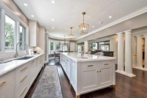 Tiny photo for 1877 Banbury Road, Inverness, IL 60067 (MLS # 12388615)