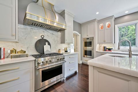 Tiny photo for 1877 Banbury Road, Inverness, IL 60067 (MLS # 12388615)