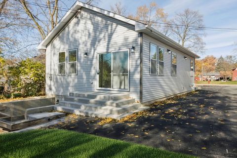 Tiny photo for 302 Hughes Avenue, Lockport, IL 60441 (MLS # 12536298)