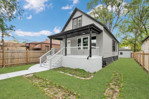 Tiny photo for 11921 S Wentworth Avenue, Chicago, IL 60628 (MLS # 12522729)