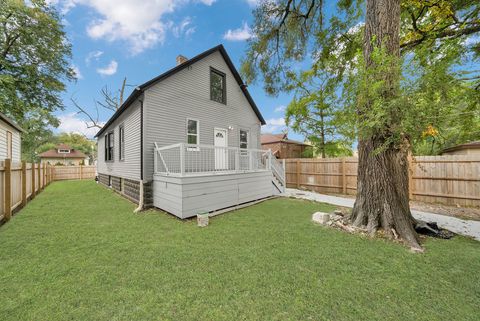 Tiny photo for 11921 S Wentworth Avenue, Chicago, IL 60628 (MLS # 12522729)