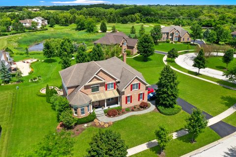 A home in Hawthorn Woods