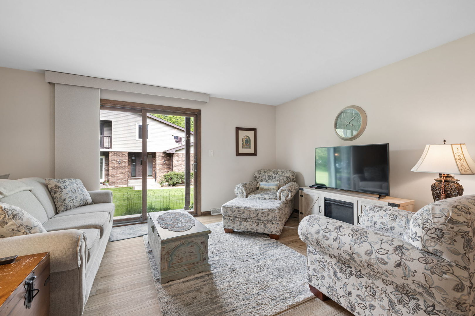 417 Manor Court B