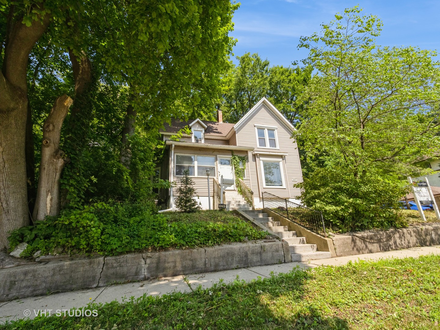 402 N Main Street