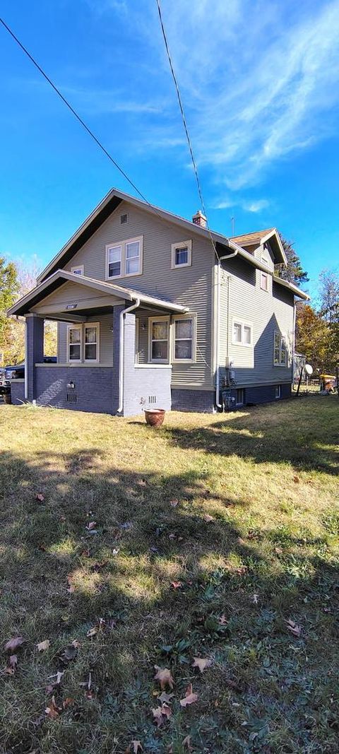 Tiny photo for 2120 S 6th Street, Rockford, IL 61104 (MLS # 12522303)