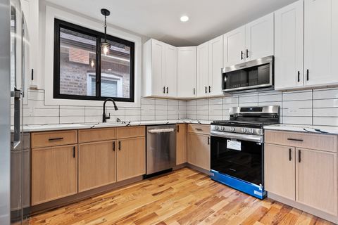 Tiny photo for 3529 N Nottingham Avenue, Chicago, IL 60634 (MLS # 12492124)