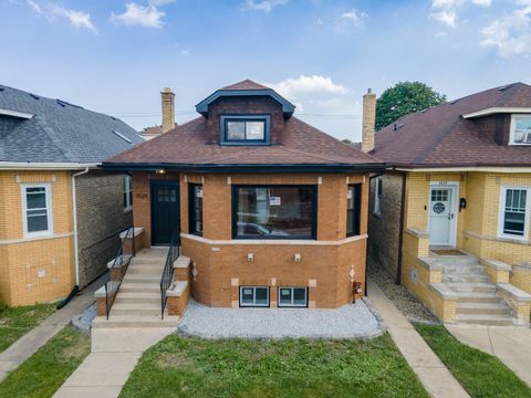 Tiny photo for 3529 N Nottingham Avenue, Chicago, IL 60634 (MLS # 12492124)
