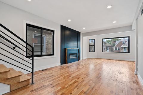 Tiny photo for 3529 N Nottingham Avenue, Chicago, IL 60634 (MLS # 12492124)