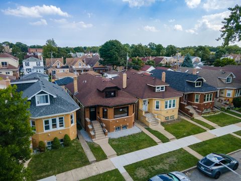 Tiny photo for 3529 N Nottingham Avenue, Chicago, IL 60634 (MLS # 12492124)