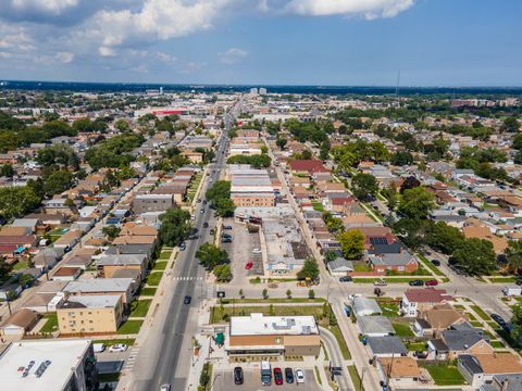 Tiny photo for 3529 N Nottingham Avenue, Chicago, IL 60634 (MLS # 12492124)