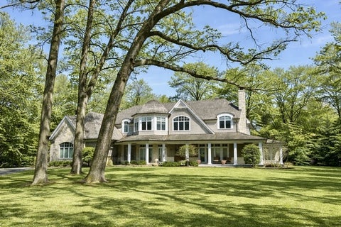 Photo of 1300 ABINGTON CAMBS Drive, Lake Forest, IL 60045 (MLS # 12726255)