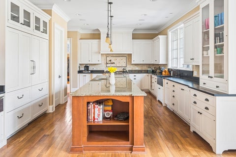 Tiny photo for 1300 ABINGTON CAMBS Drive, Lake Forest, IL 60045 (MLS # 12726255)