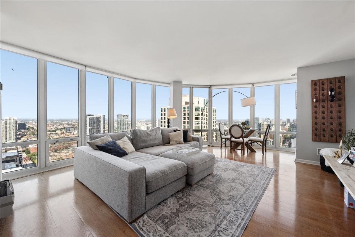 345 N LaSalle Street 4601