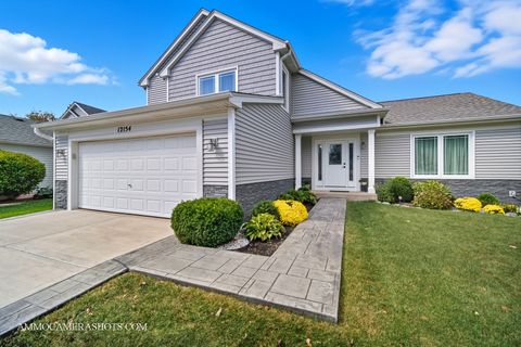 Tiny photo for 12154 Pear Tree Way, Plainfield, IL 60585 (MLS # 12485141)