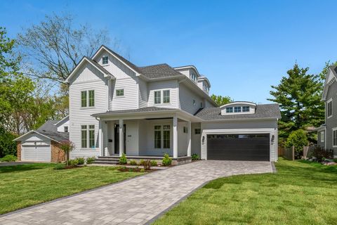 2438 Pomona Lane Wilmette IL 60091