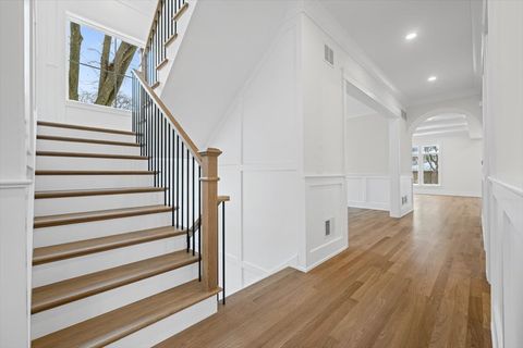 Tiny photo for 2438 Pomona Lane, Wilmette, IL 60091 (MLS # 12595375)