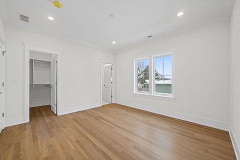 Tiny photo for 2438 Pomona Lane, Wilmette, IL 60091 (MLS # 12595375)