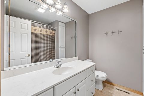 Tiny photo for 4038 Spartina Court, Bettendorf, IA 52722 (MLS # 12624787)