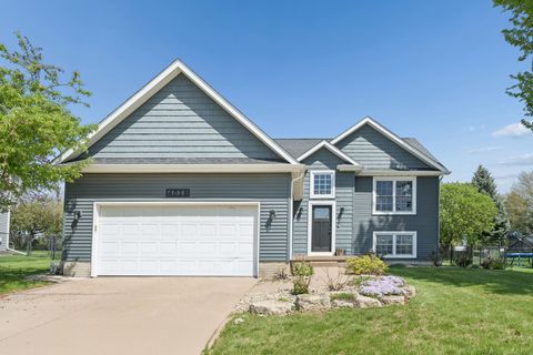 Tiny photo for 4038 Spartina Court, Bettendorf, IA 52722 (MLS # 12624787)