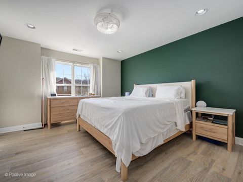 Tiny photo for 219 Willow Boulevard #1202B, Willow Springs, IL 60480 (MLS # 12623992)