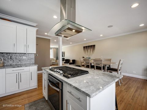 Tiny photo for 219 Willow Boulevard #1202B, Willow Springs, IL 60480 (MLS # 12623992)