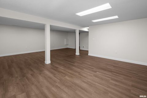 Tiny photo for 905 WISCONSIN Street, Le Claire, IA 52753 (MLS # QC4269921)