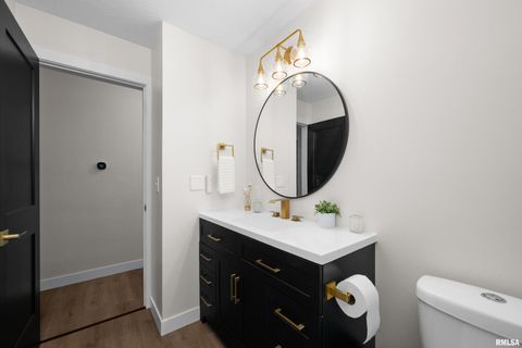 Tiny photo for 905 WISCONSIN Street, Le Claire, IA 52753 (MLS # QC4269921)