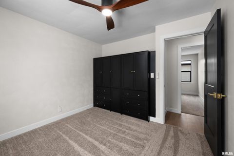 Tiny photo for 905 WISCONSIN Street, Le Claire, IA 52753 (MLS # QC4269921)