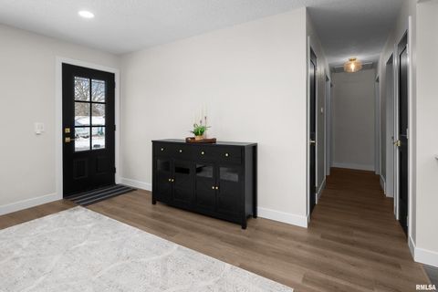 Tiny photo for 905 WISCONSIN Street, Le Claire, IA 52753 (MLS # QC4269921)