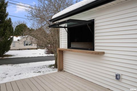 Tiny photo for 905 WISCONSIN Street, Le Claire, IA 52753 (MLS # QC4269921)